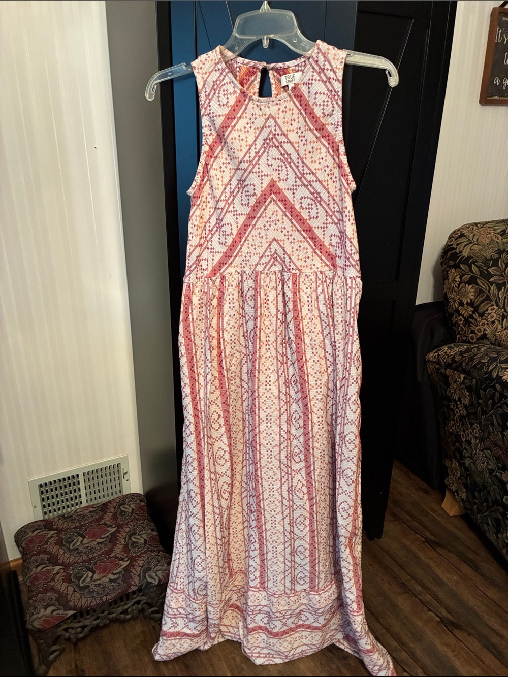 True Craft Pink Printed Sleeveless Maxi Dress